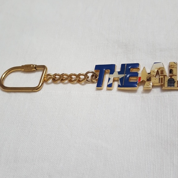 The ALAMO Metal Keychain/ Bag tag - Picture 2 of 3